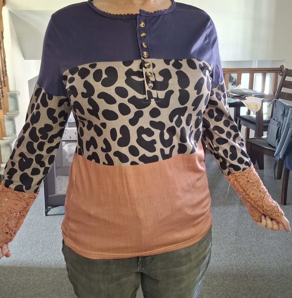 Leopard Print Long Sleeve Top